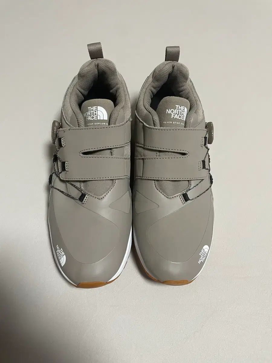 ザノースフェイス スピード モーション BoA スニーカー ベージュ 270