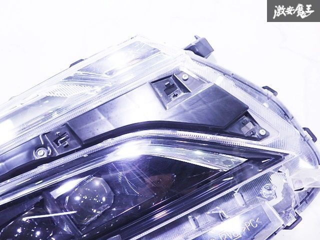 トヨタ 純正 ZRR80W ZRR85W 80 ヴォクシー 煌 後期 LED ヘッドライト