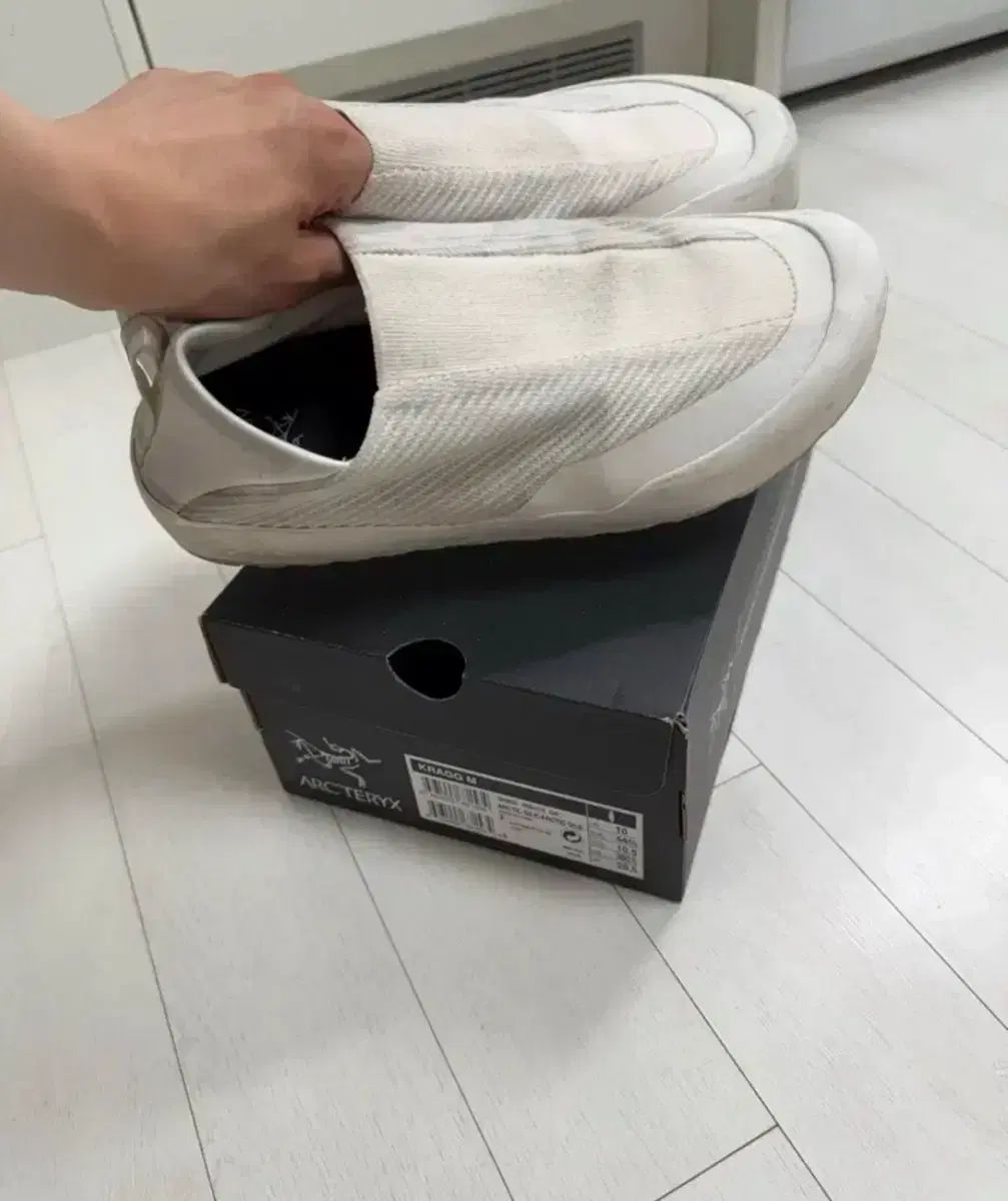 ARC TERYX アークテリクス クラッグ カニエ スリッポン 285 大阪