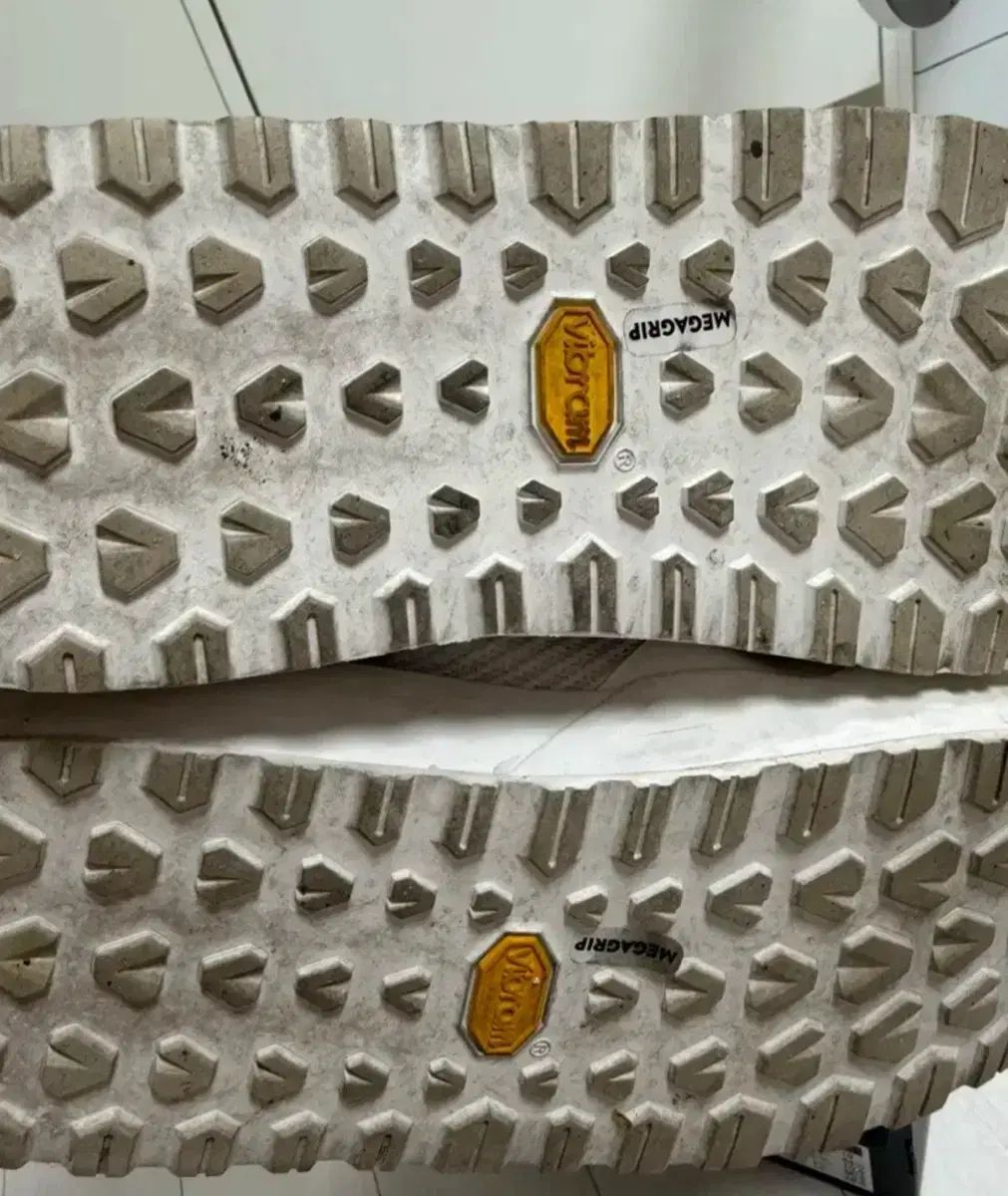 ARC TERYX アークテリクス クラッグ カニエ スリッポン 285 大阪