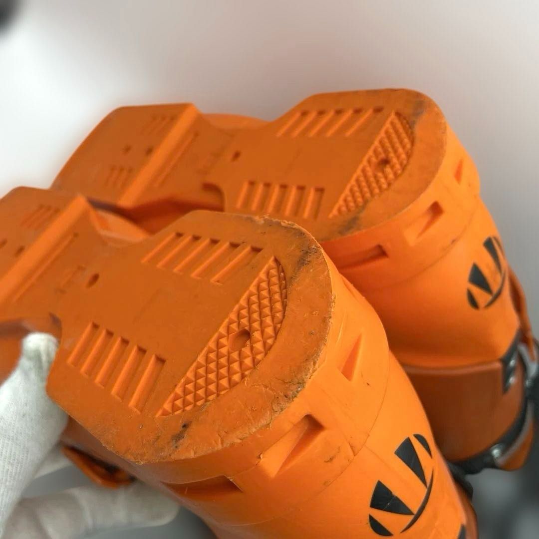 TECNICA R 90 SC オレンジ 23.0 cm 275 mm 22-23モデル スキー靴 スキーブーツ レーシング 競技 基礎 初級 中級 ジュニア 子供 レディース テクニカ ファイヤーバード スキーウェア ジュニアスキー用品