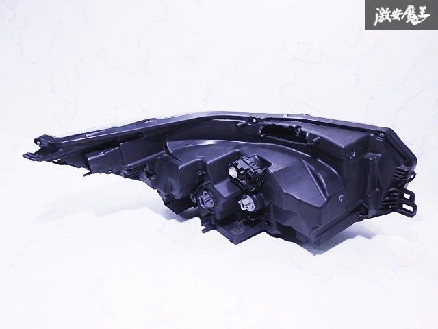 ステップワゴン スパーダ RP3/RP4/RP5 後期 純正 フロントグリル 71121-TAA-J01 . 後期