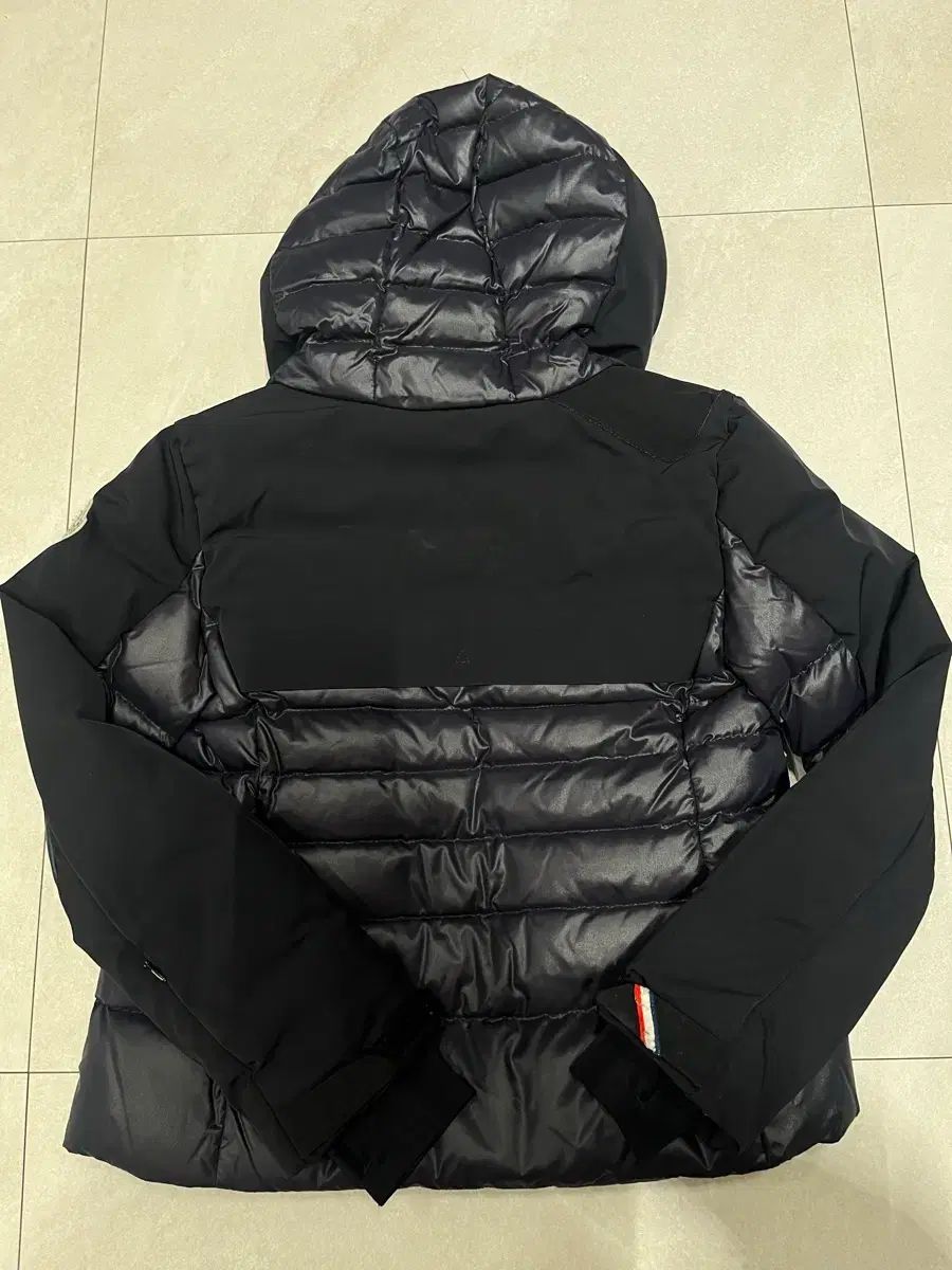 モンクレール キッズ ダウン ネイビー 140