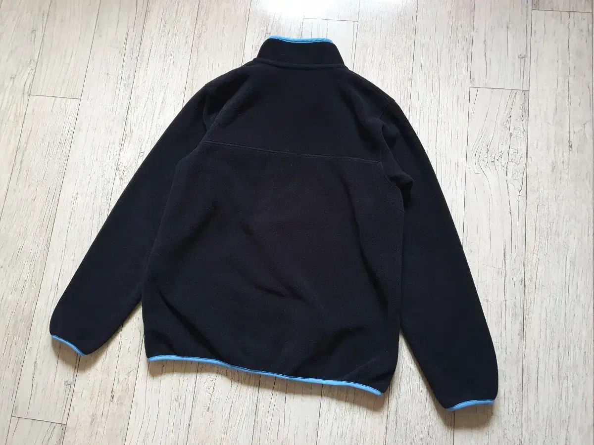 Sコンディション patagonia ウィメンズ Synchilla シンチラ ブラック L