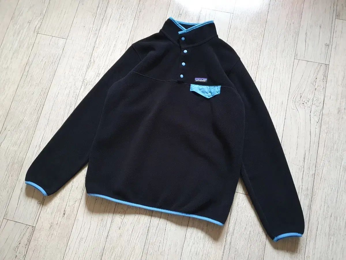 Sコンディション patagonia ウィメンズ Synchilla シンチラ ブラック L