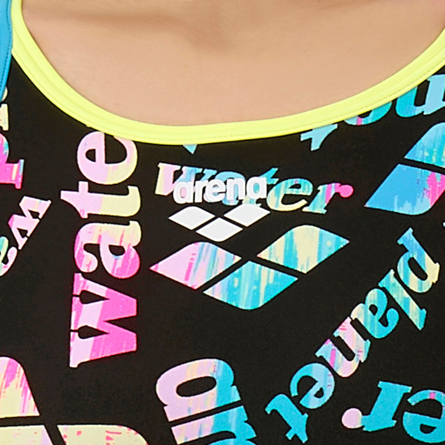 プール フィットネス