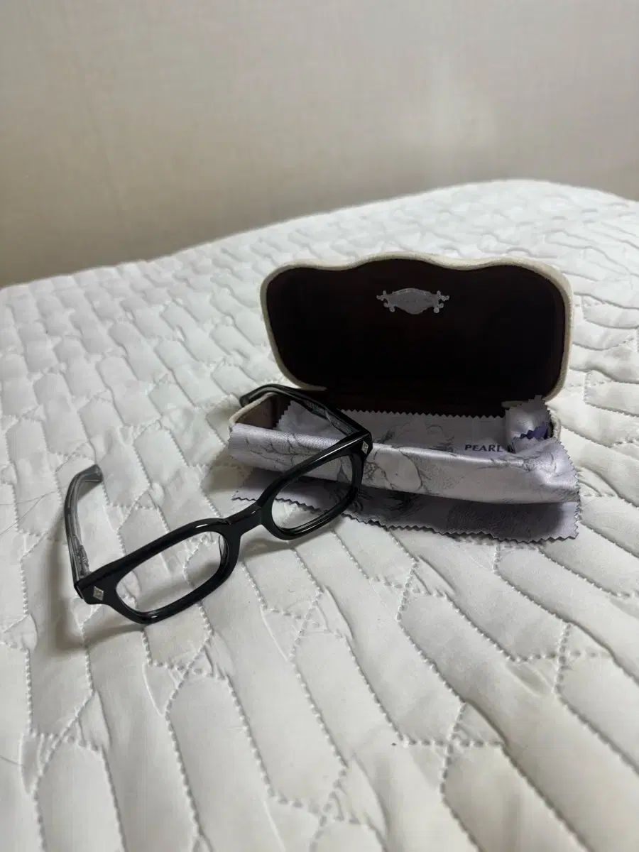 パール龍宮寺 堅 フューリー メガネ