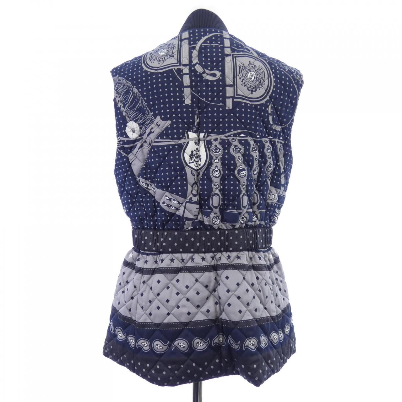 エルメス HERMES HARNAIS DE COUR ベスト