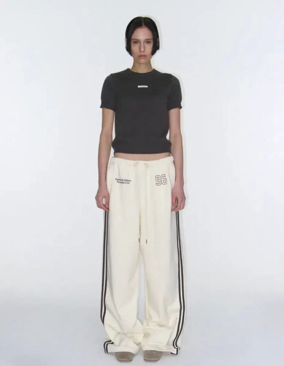 ロックケーキ 2 way 96 アイボリー ジョガー xs