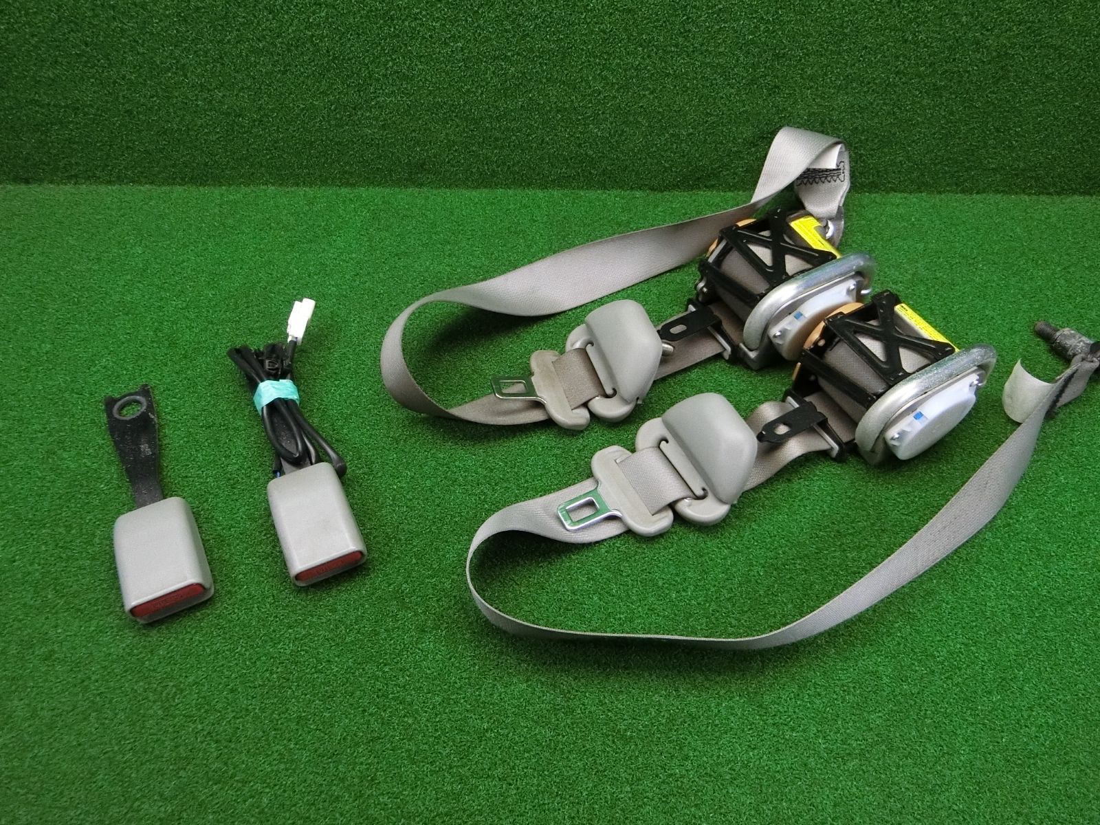 12180 三菱 アイ HA 1 W フロント シートベルト 左右セット TK AH 2 N 725 726