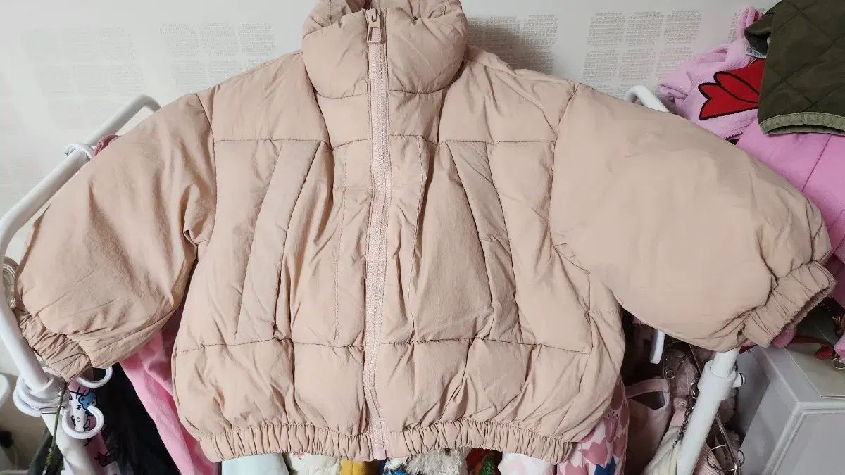 赤ちゃん ヴァラヴァラ ピンク ダウン