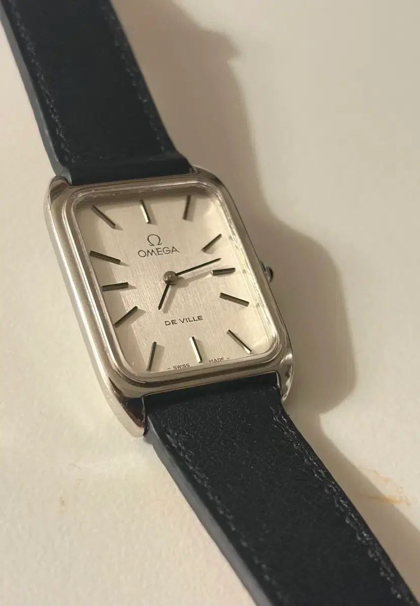  ヴィンテージ オメガ デヴィル タンク 1978年式 シンプルコーデ 自動巻き時計 腕時計(アナログ)