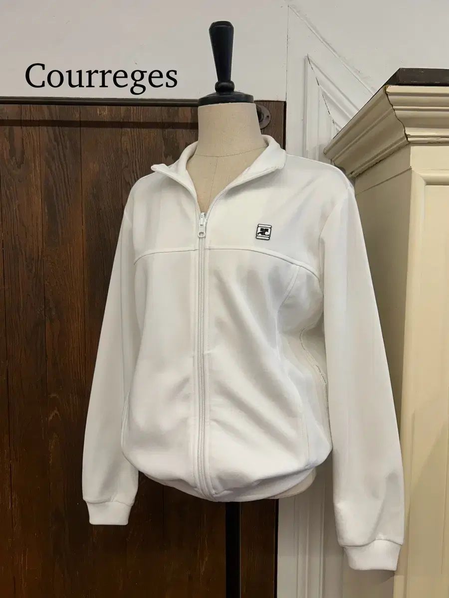 クレージュ 白 ジップアップ