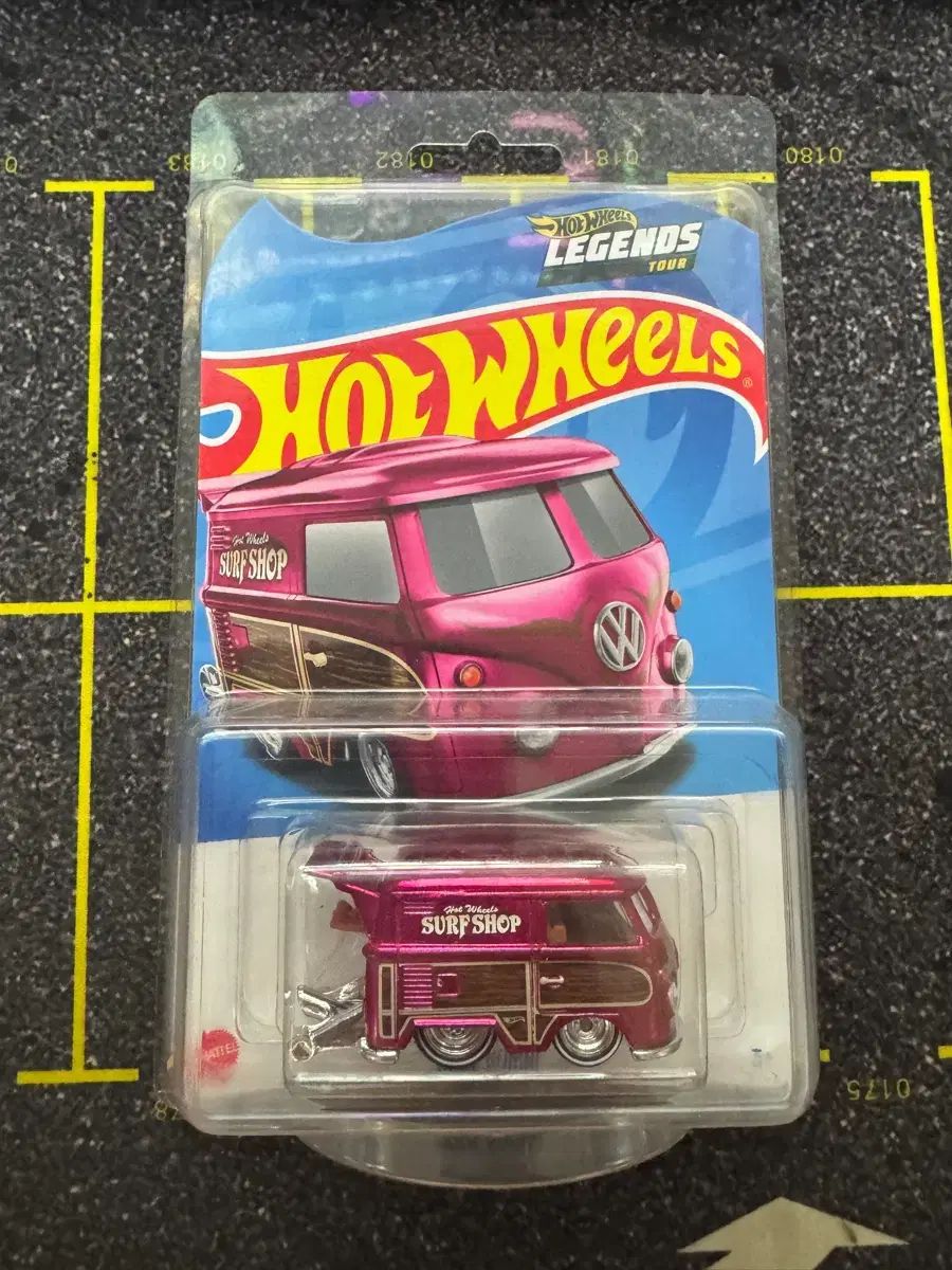 ホットウィール Hot wheels Legends Tour クールコンビ ピンク