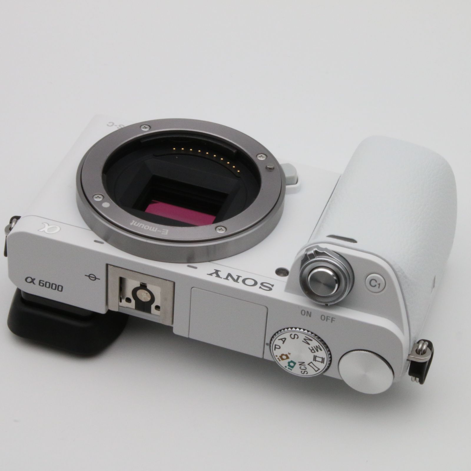 極上品】SONY α6000 パワーズームレンズキット ホワイト - メルカリ