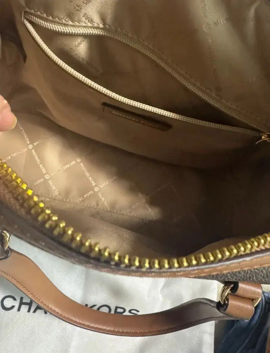 マイケル コース ボストン トートバッグ 韓国x