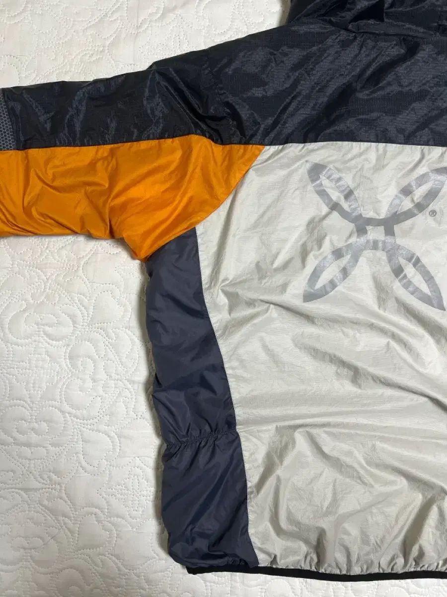  モンチュラ スカイ ジャケット M 白 オレンジ 白オレンジ その他 アウター