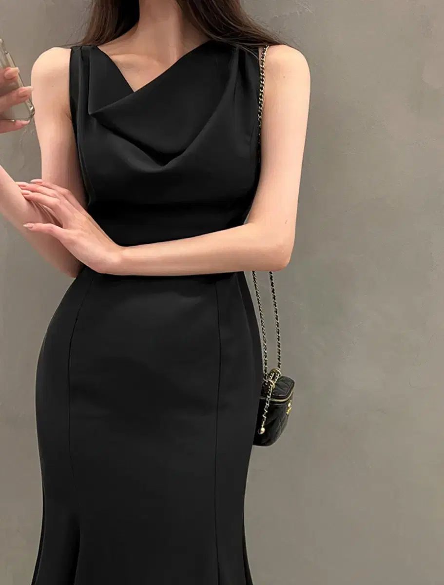 ドレープ ロング ONE PIECE