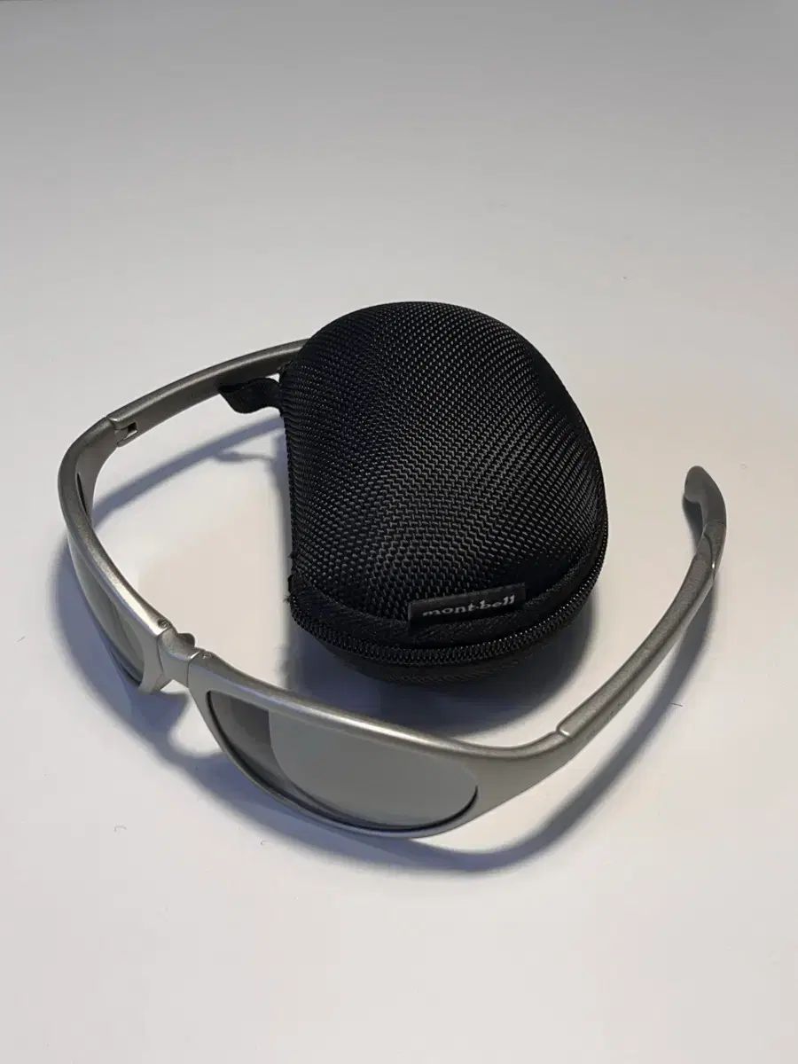 ジェニ サングラス モンベル トレッキング シルバー