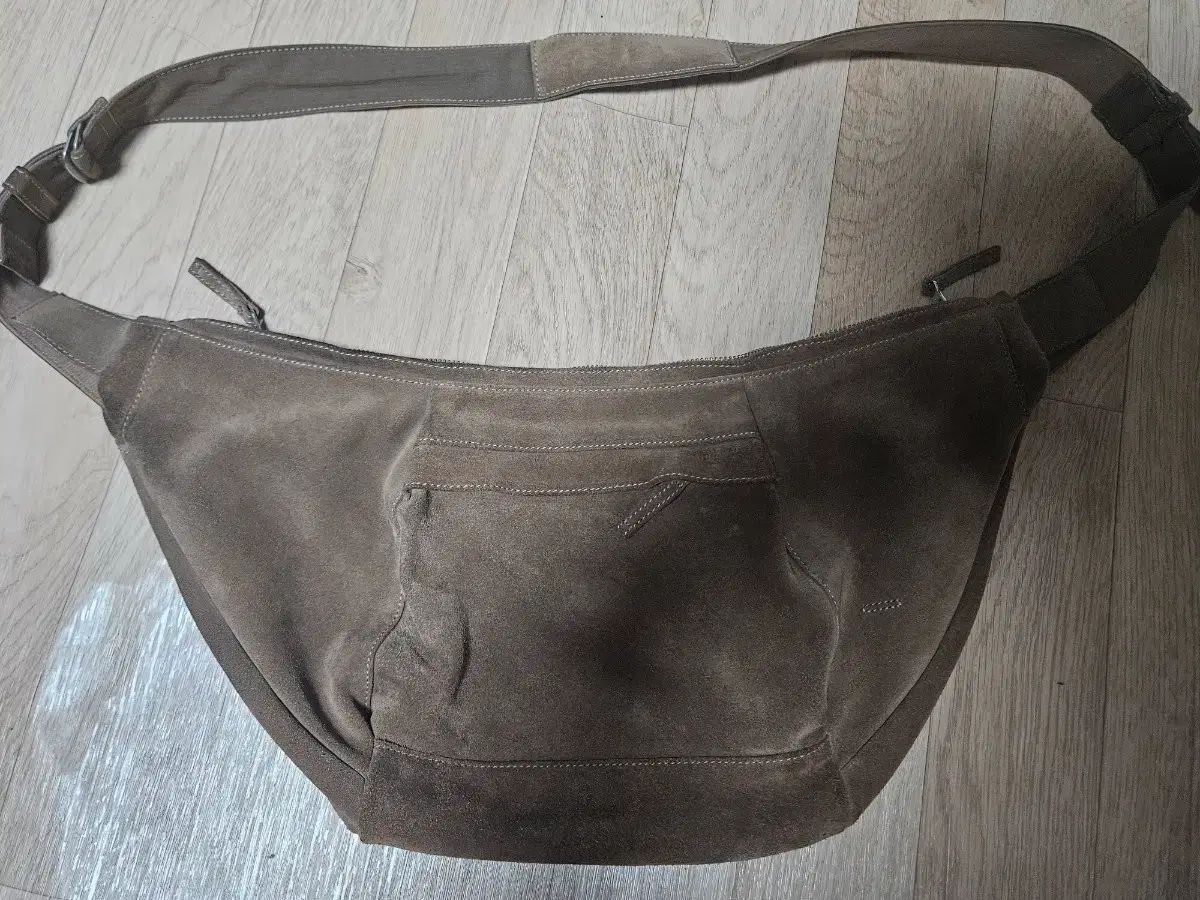 ポリテルフロントバッグ アンバーブラウン