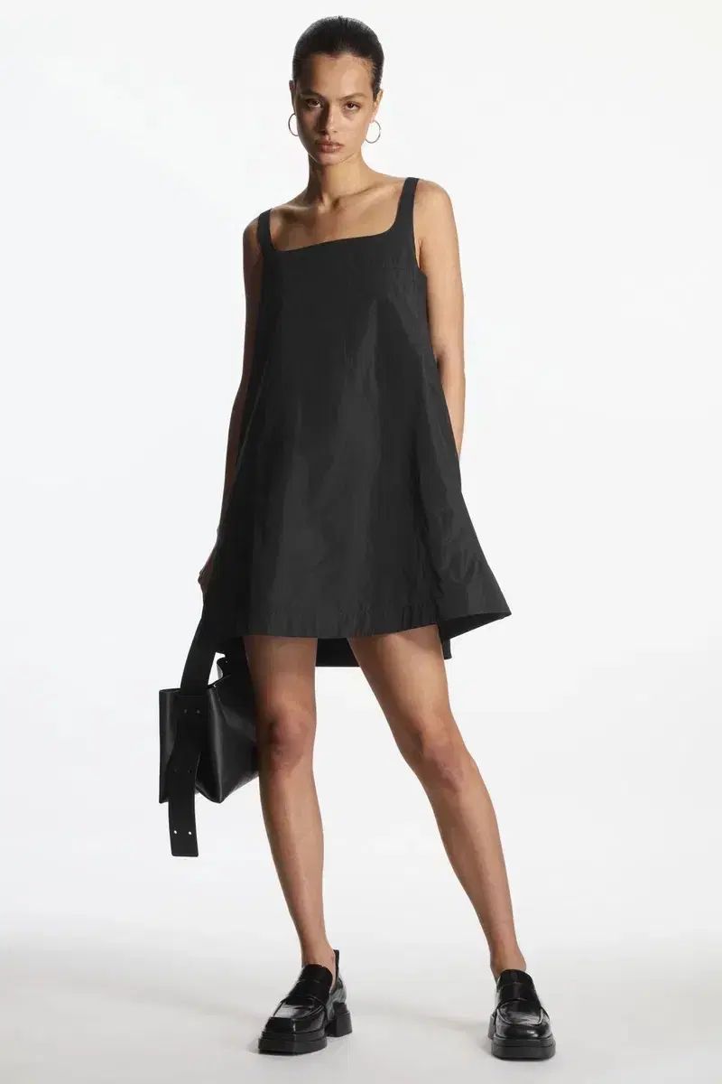 コス コントラスト ミニ ONE PIECE ドレス