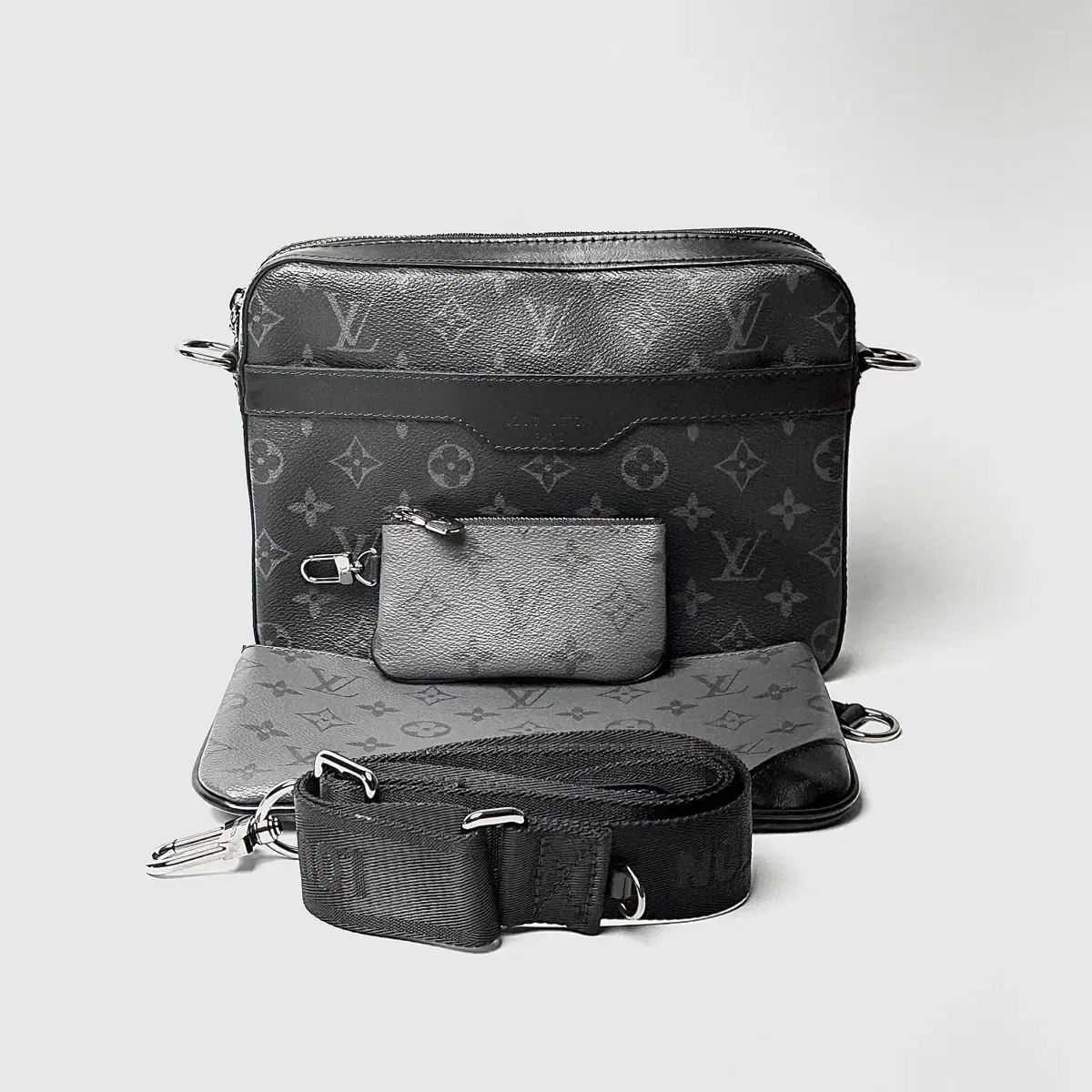 S |25年新モデル Louis Vuitton ルイヴィトン エクリプス トリオリニューアルバージョン メッセンジャーバッグ