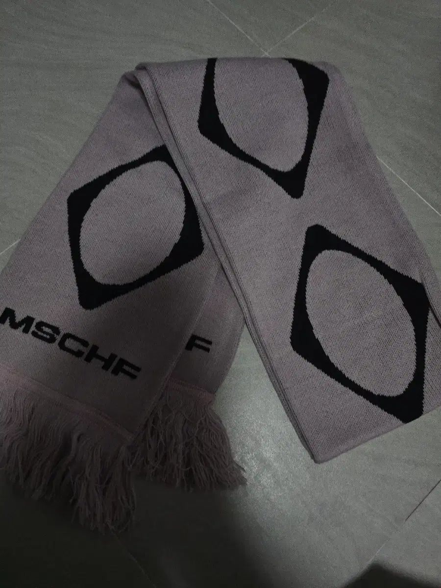 ミスチーフ RHOMBUS スターディウム マフラー ピンク