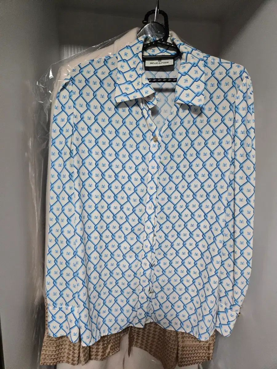 MOJO.S.PHINE モジョエスピン