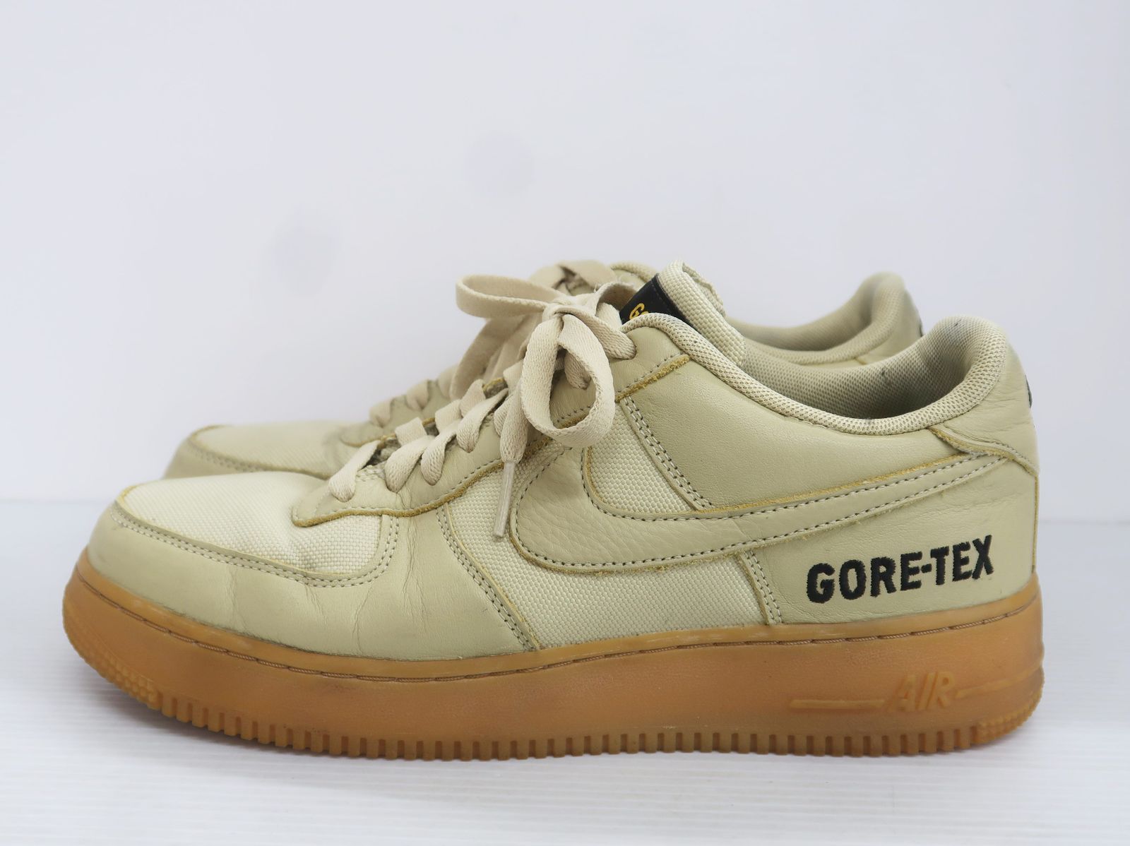 ロー ゴアテックス