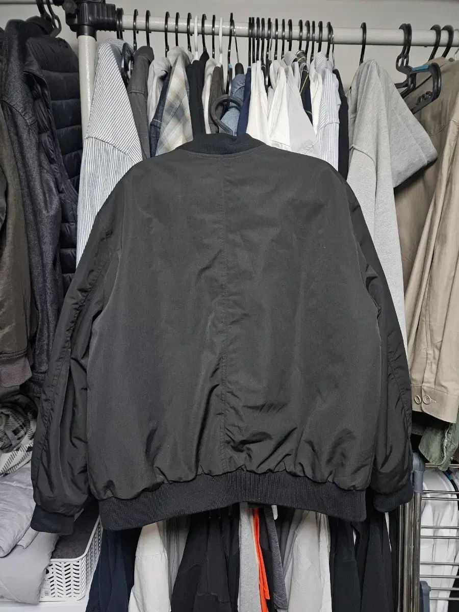 GUESS MA-1 ブルゾン ブラック ジャケット