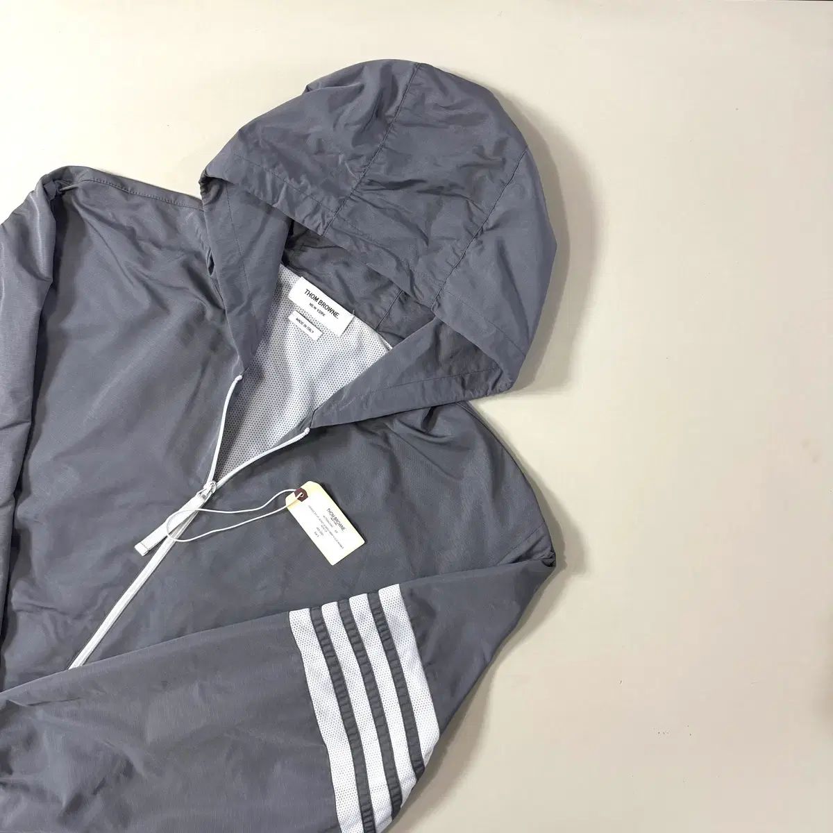 5| トム ブラウン 斜めボーダー 袖ストライプ リップストップ ウィンドブレーカー