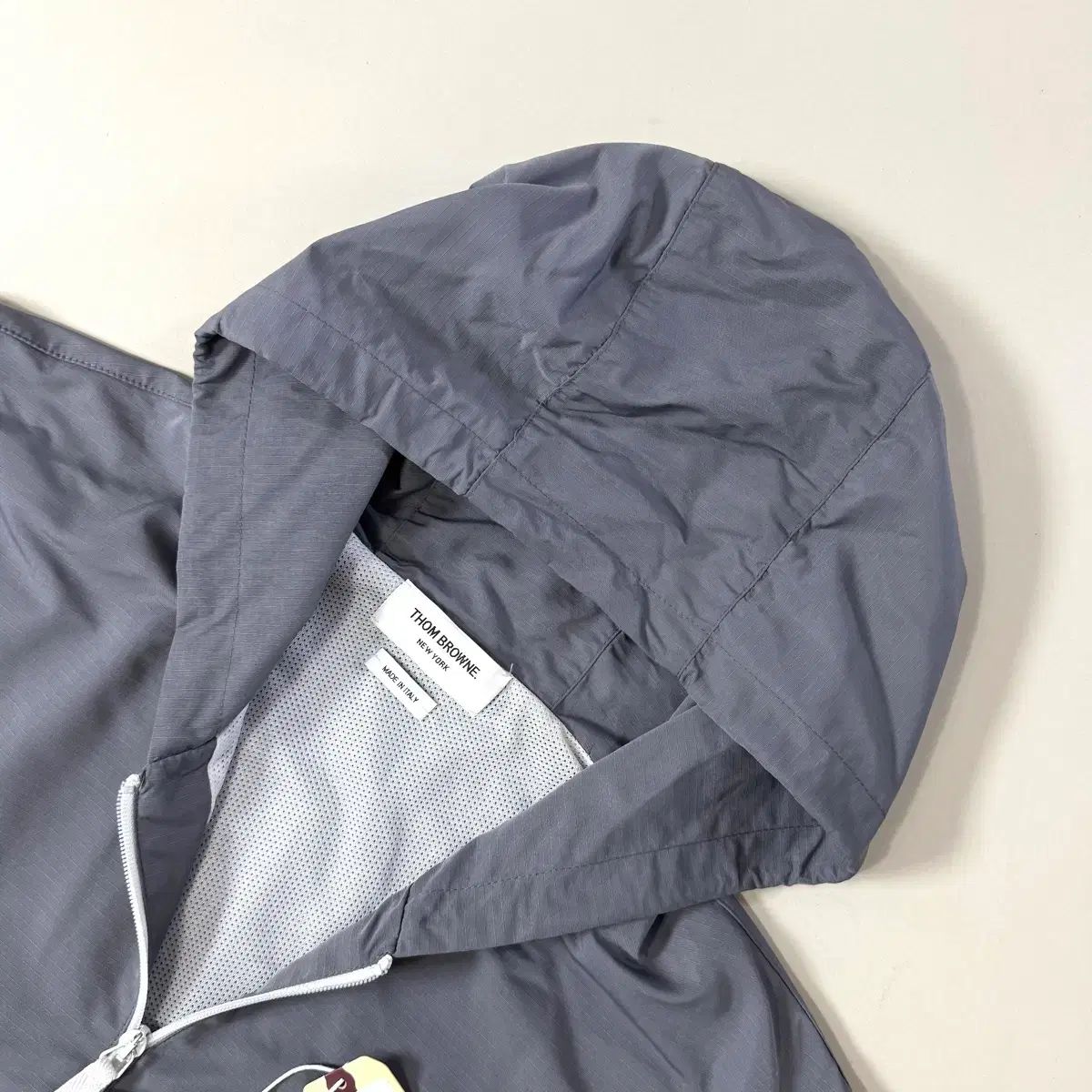 5| トム ブラウン 斜めボーダー 袖ストライプ リップストップ ウィンドブレーカー