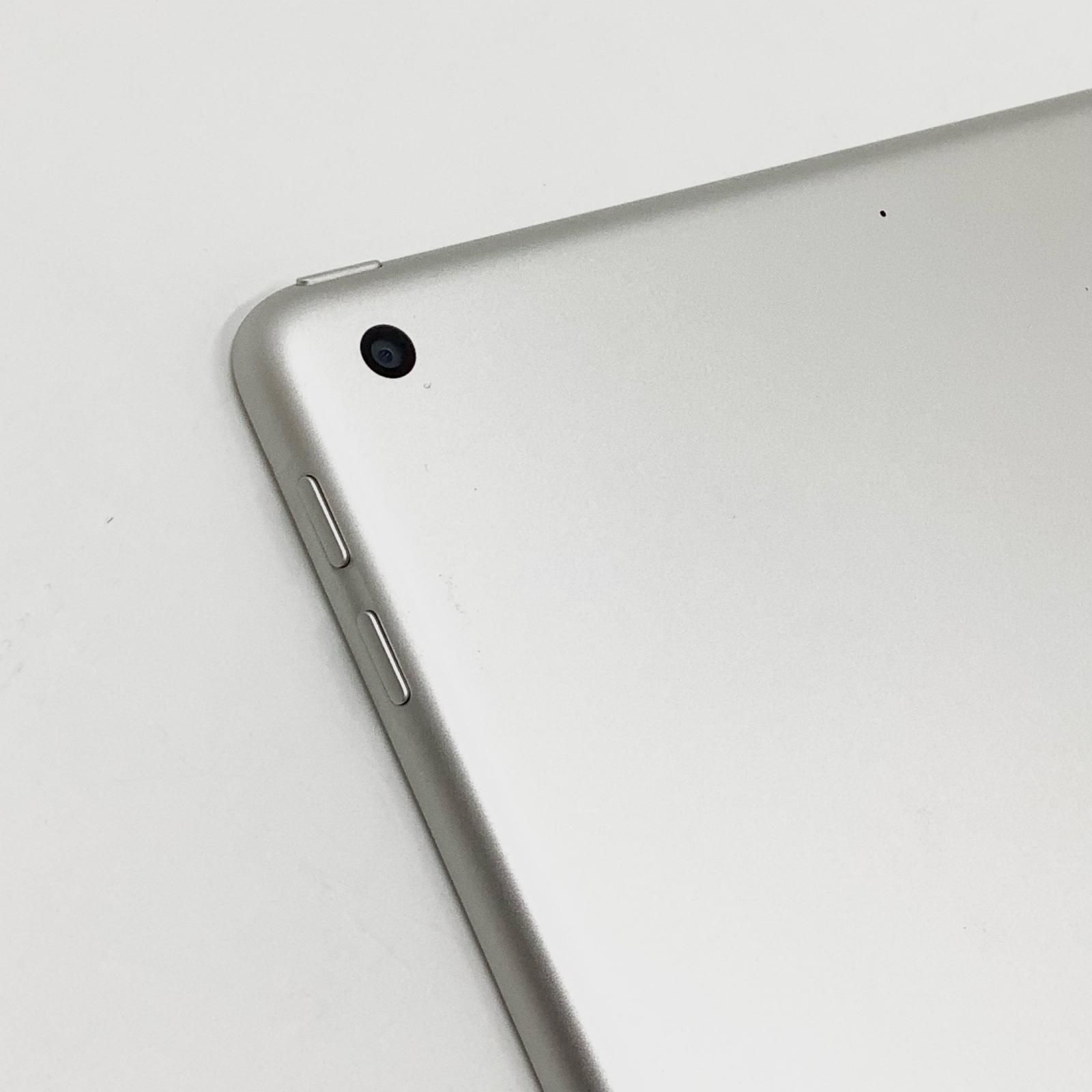 Apple iPad 第6世代 32GB シルバー Wi-Fi 動作確認済 【全額返金保証