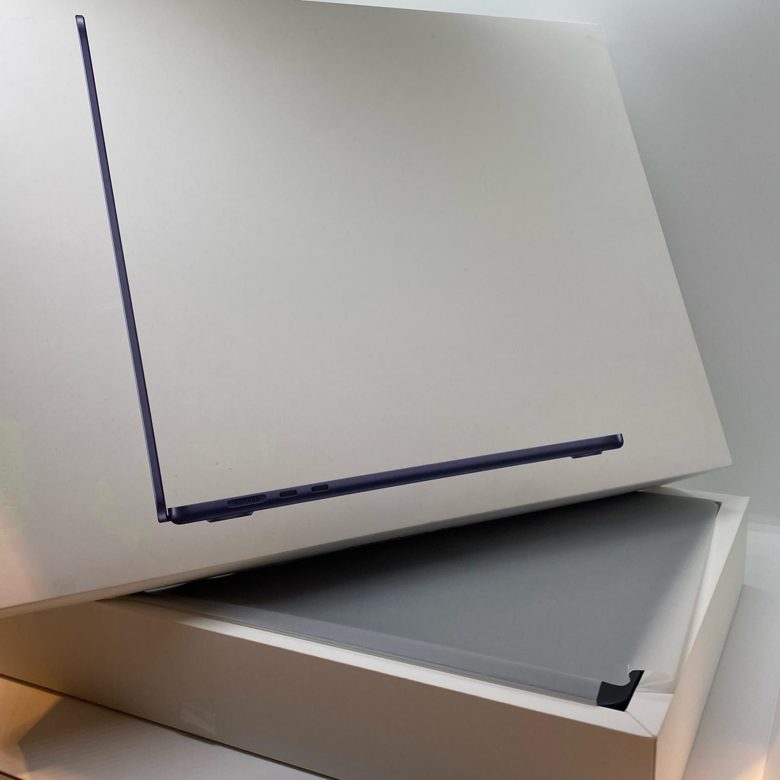 Apple MacBook Air M 4 16 GB 2 SSD 512 OK