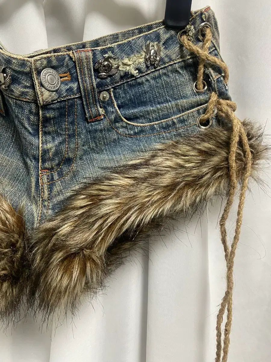 ファーハーフパンツ ファーショーツ fur shorts y 2 k ギャル ゴス パンク グランジ
