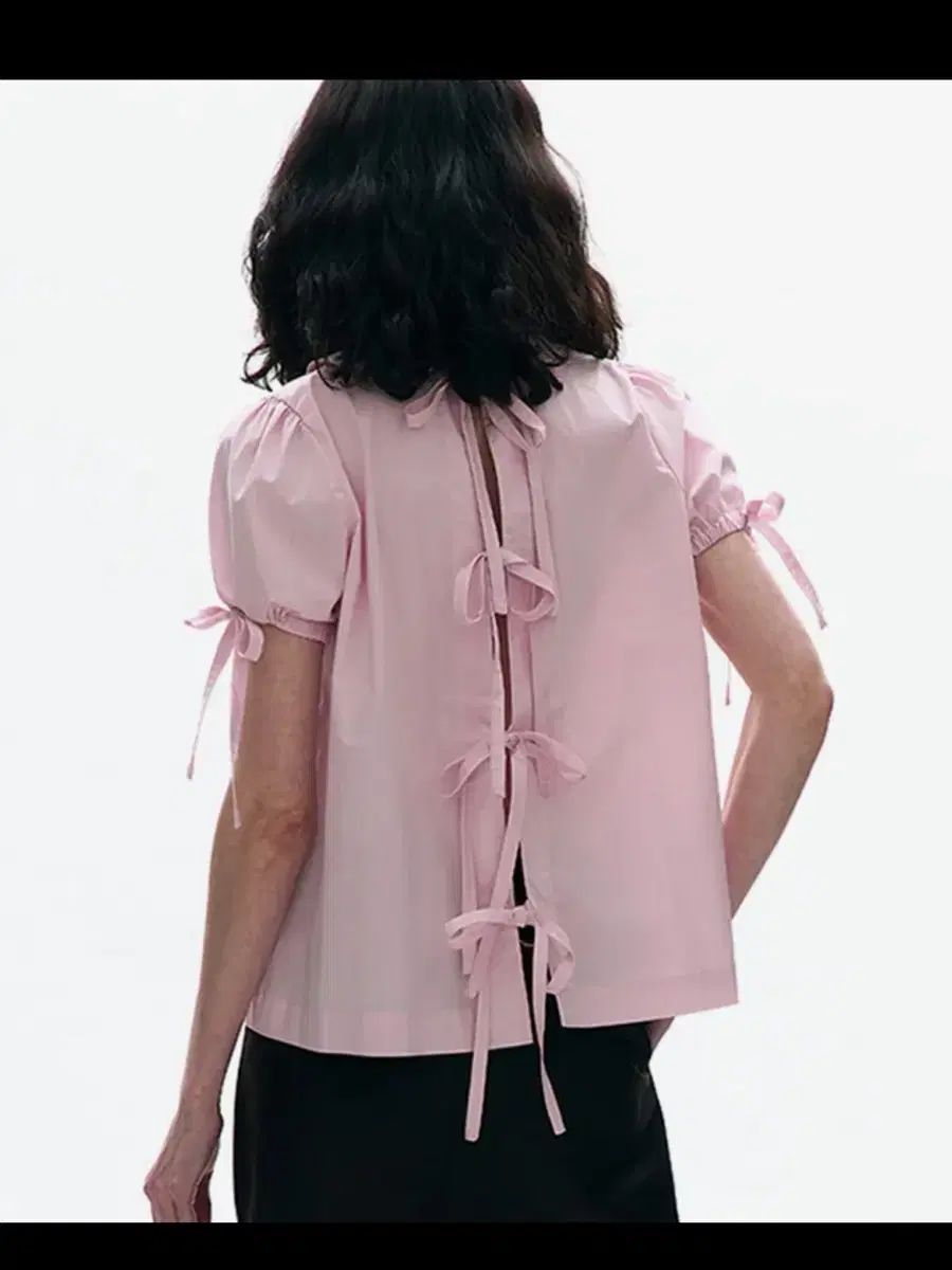 PARTIMENTO WOMEN オープンバックリボンパフ ブラウス ピンク