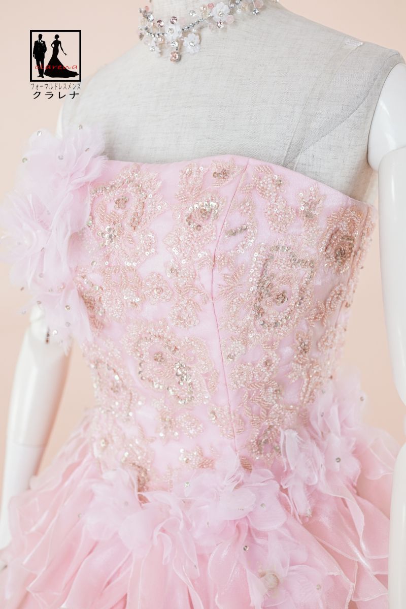 サーモンピンク