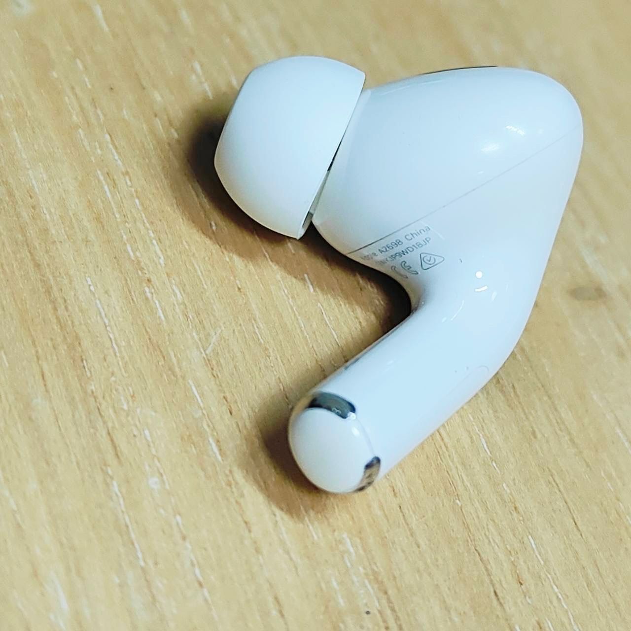 Apple AirPods Pro 2世代 片耳 R 片方 右耳 ライトニングモデル A