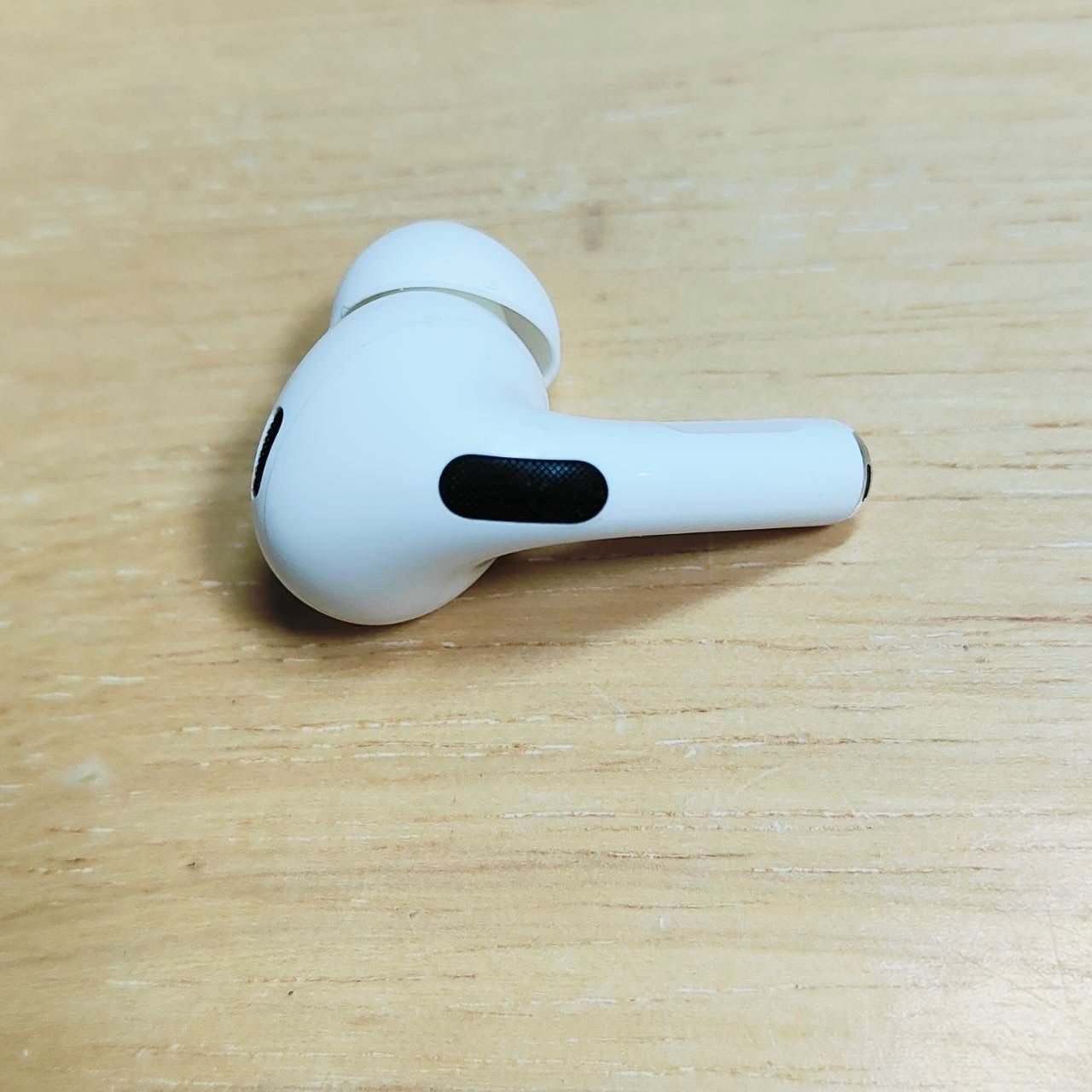 Apple AirPods Pro 2世代 片耳 R 片方 右耳 ライトニングモデル B