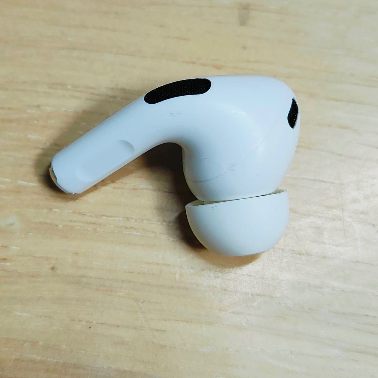 Apple AirPods Pro 2世代 片耳 R 片方 右耳 ライトニングモデル B