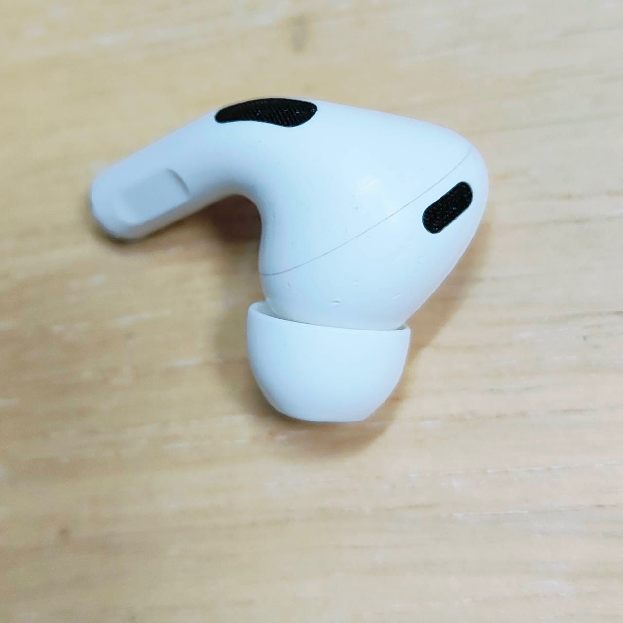 Apple AirPods Pro 2世代 片耳 R 片方 右耳 ライトニングモデル C