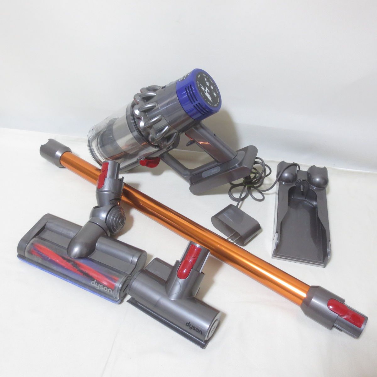 H 228 dyson ダイソン SV 12 コードレスクリーナー スティッククリーナー 掃除機 サイクロン 本体 充電器