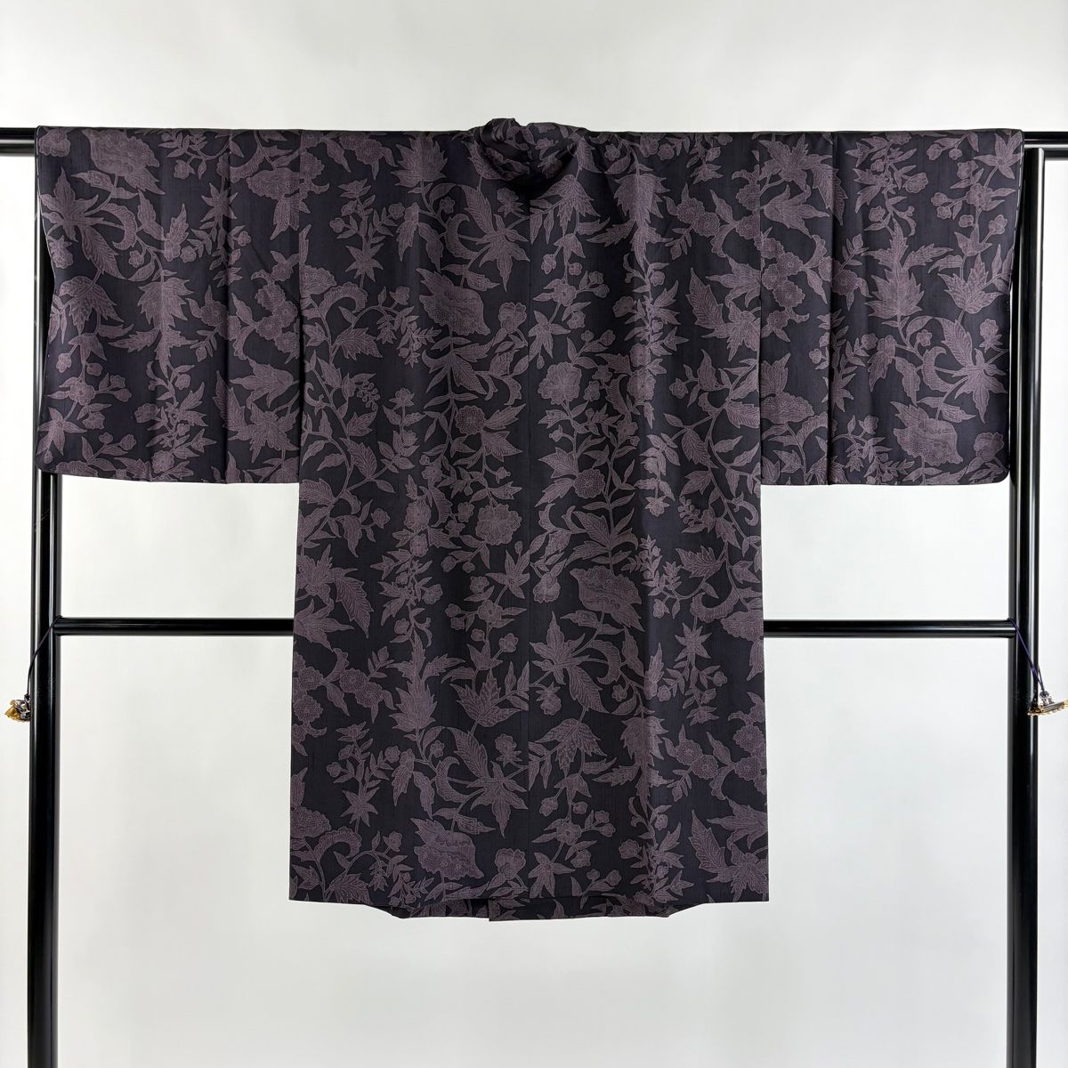 道行 身丈103.5 cm 裄丈67 M 青柳 和装コート 被布衿 草木染 赤城紬地 やまと 落款 証紙 草花 濃紫 正絹