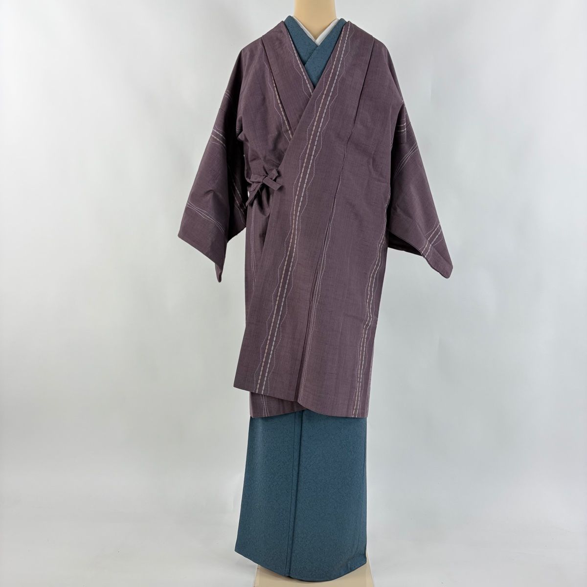道中着 身丈105 cm 裄丈63 5 S 和装コート 紬地 縞 幾何学模様 灰紫 正絹