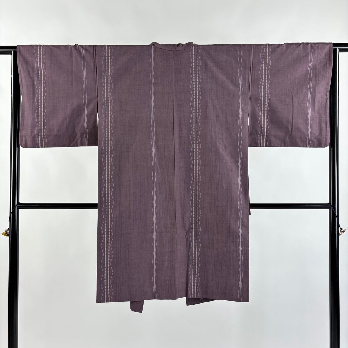 道中着 身丈105 cm 裄丈63 5 S 和装コート 紬地 縞 幾何学模様 灰紫 正絹