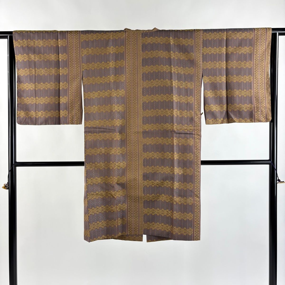 道中着 身丈104 cm 裄丈63 S 和装コート 幾何学模様 縦縞 茶色 正絹