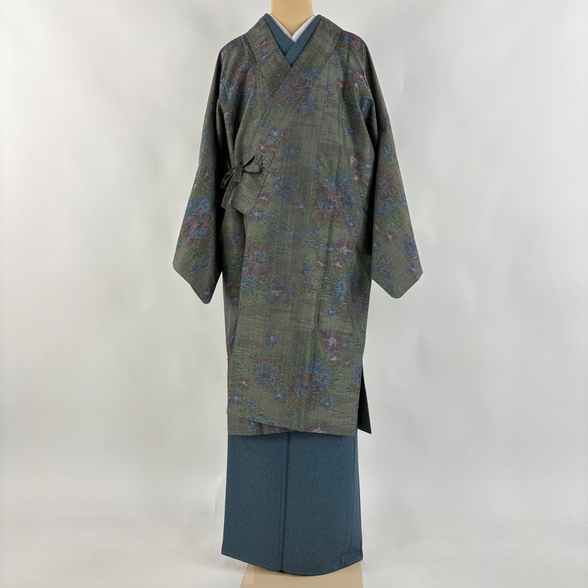 道中着 身丈108 cm 裄丈67 M 和装コート 着物衿 紬地 草花 霞 灰緑 正絹
