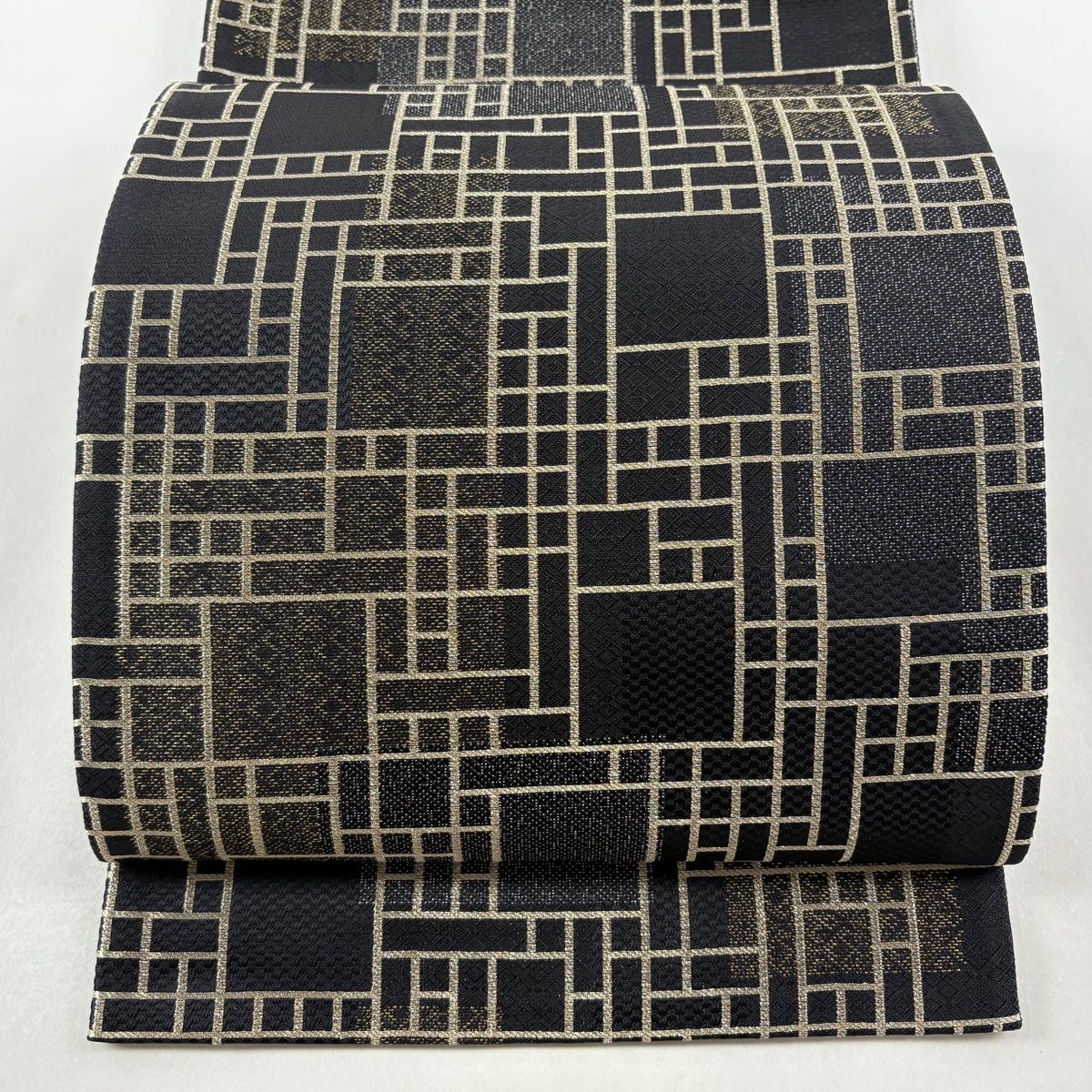 美品】 袋帯 逸品 斉藤上太郎 落款 やまと 幾何学模様 金銀糸 黒 六通