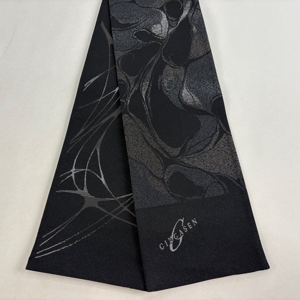 半幅帯 リバーシブル 幾何学模様 黒 正絹