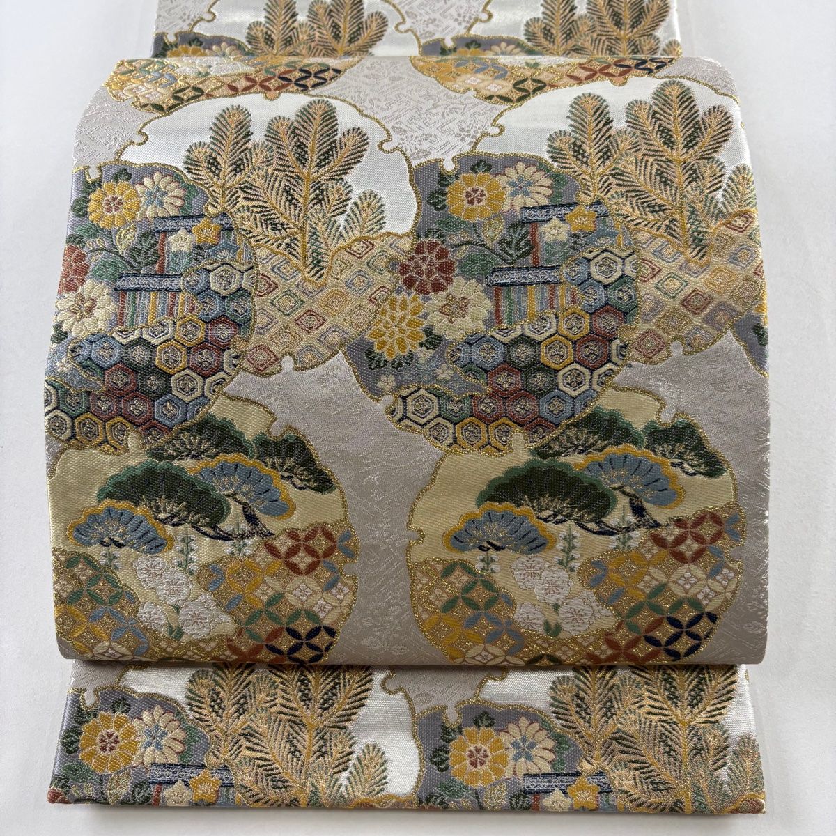 【美品】 袋帯 秀品 雪輪 松 金糸 箔 灰色 六通 正絹 【】